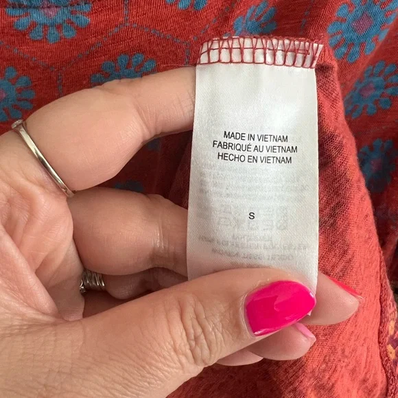 Lucky Brand | Red and Blue Patterned Women's Top - Picture 7 of 8